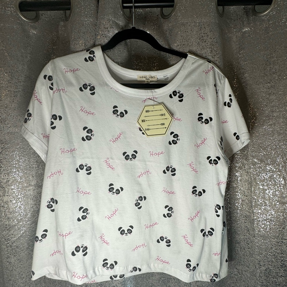 Panda Croptop Shirt